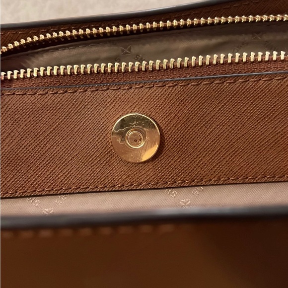 Michael Kors Purse - Picture 5 of 8